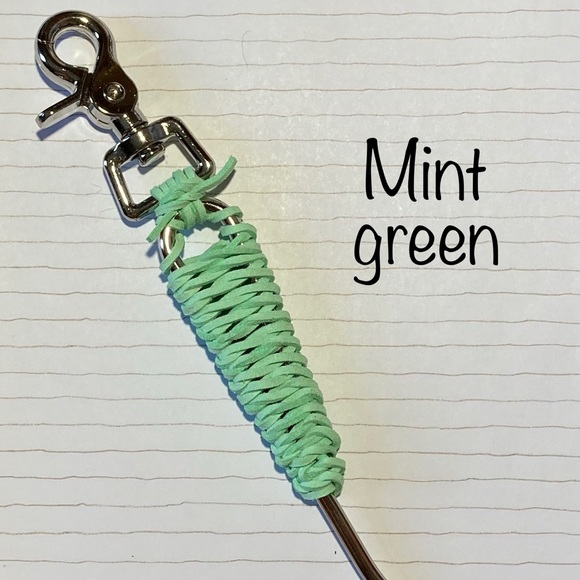 Horse Hoofpicks w/ Clip - Picture 13 of 15